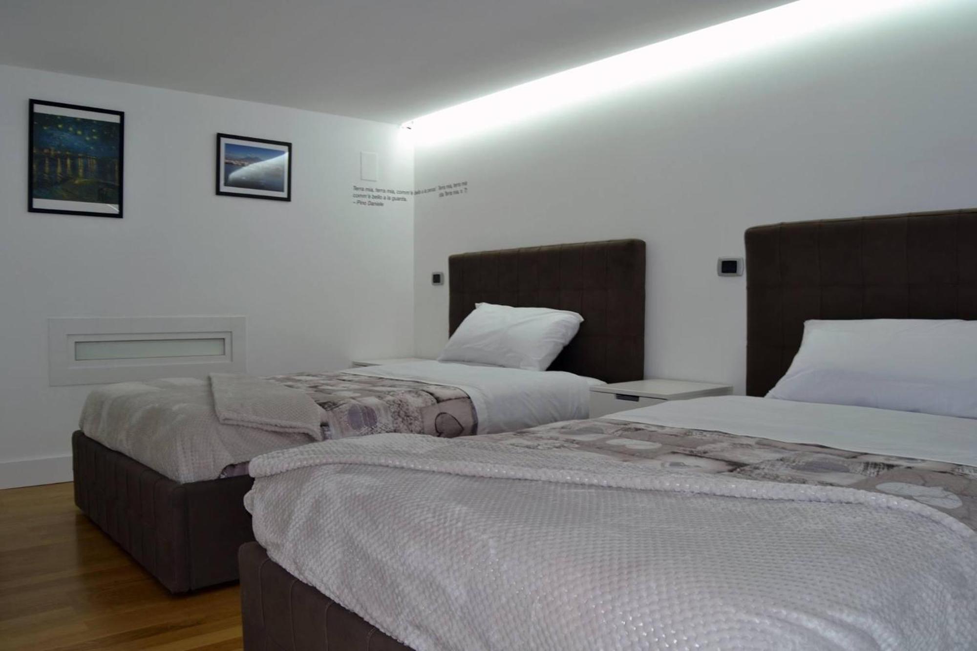 Napoli Centro, Dm Luxury Apartments מראה חיצוני תמונה